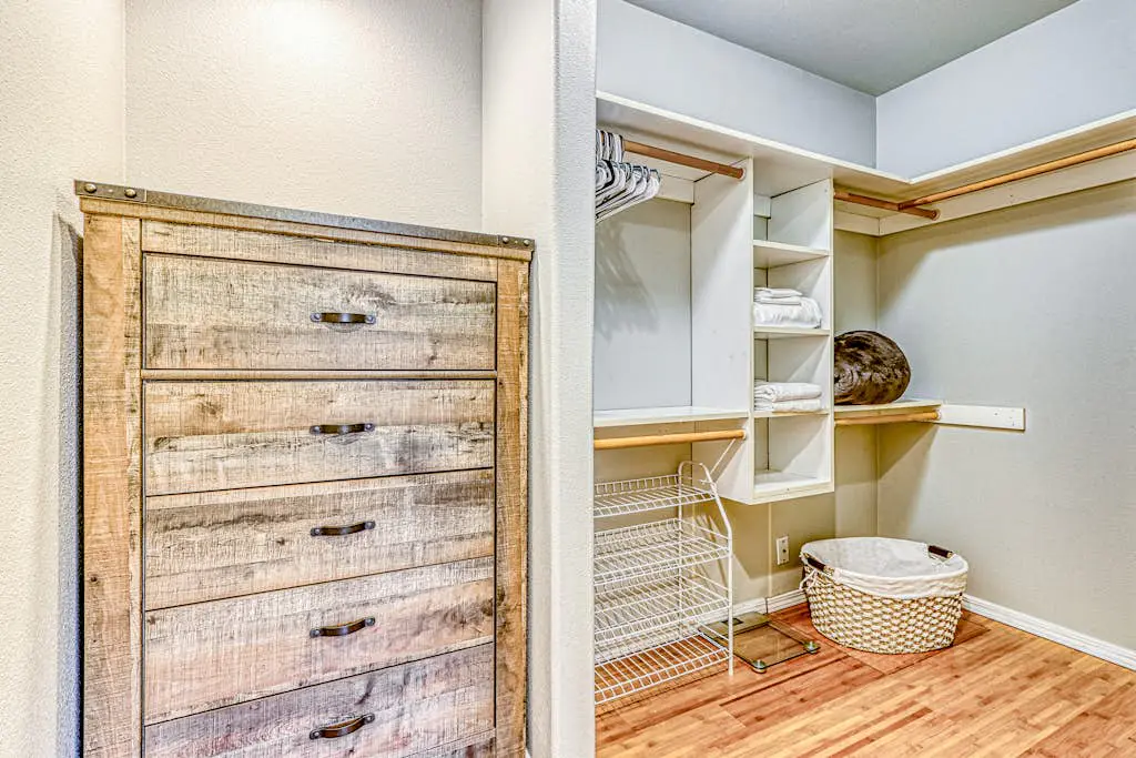 Stunning home on The Ridge Course with grill, pools, sport courts, hot tub, gym