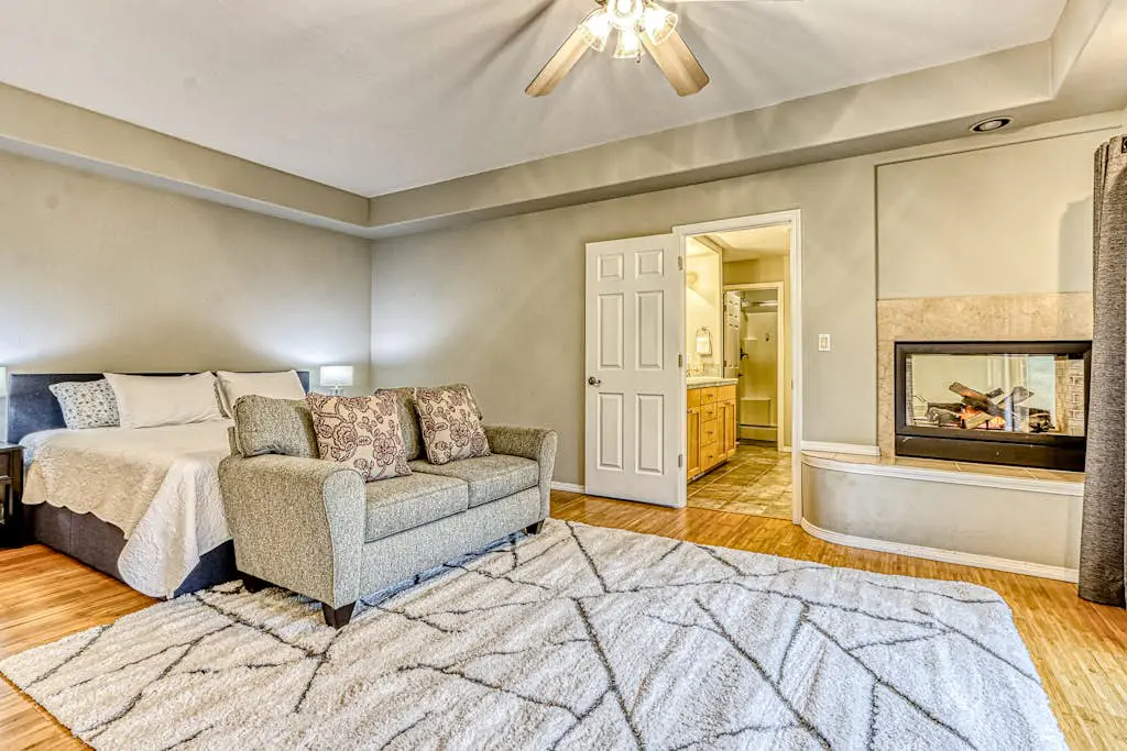 Stunning home on The Ridge Course with grill, pools, sport courts, hot tub, gym