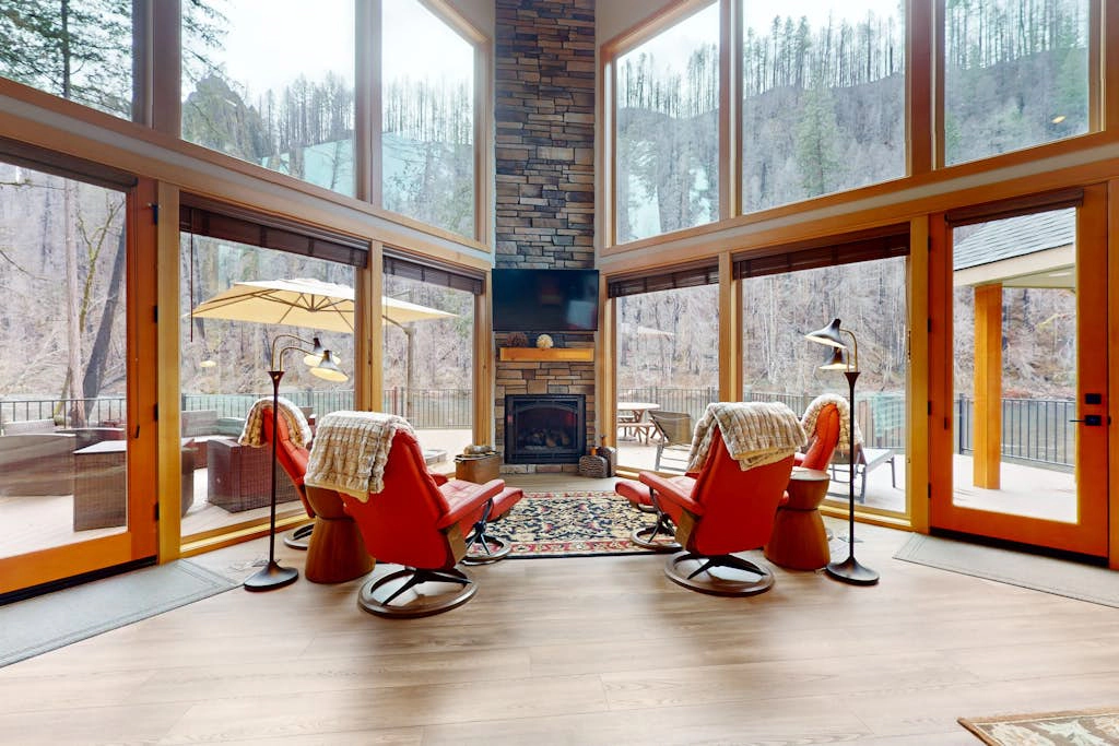 The McKenzie River House