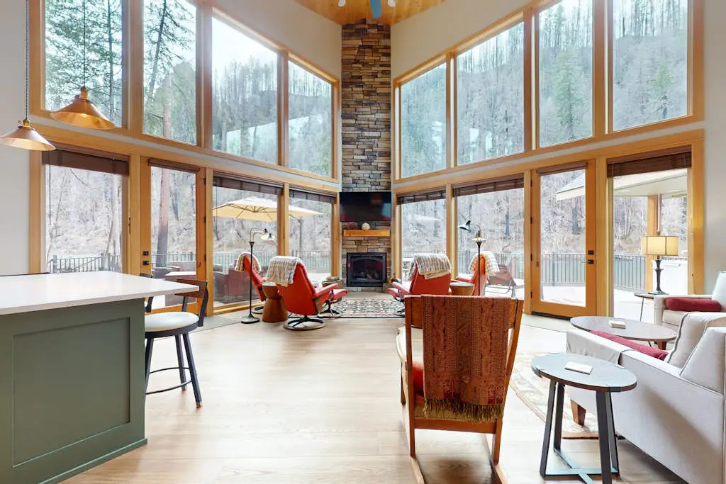 The McKenzie River House
