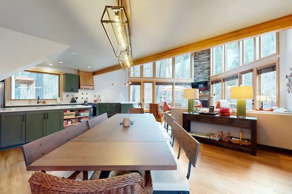 The McKenzie River House