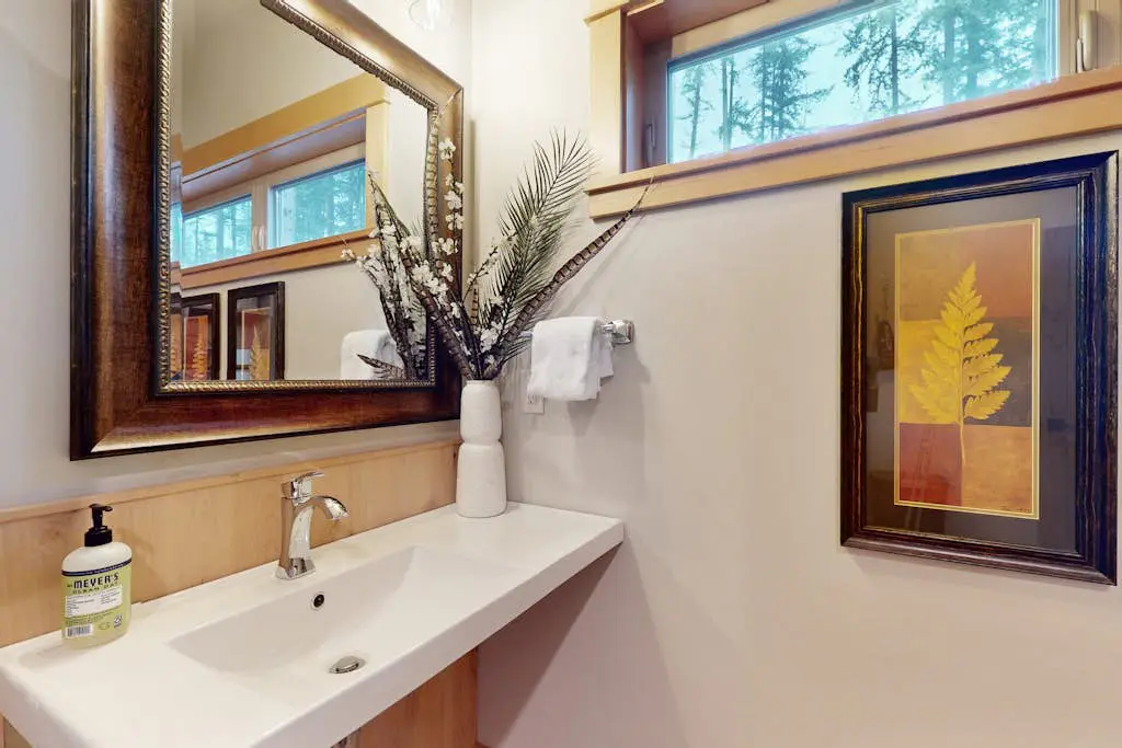 The McKenzie River House
