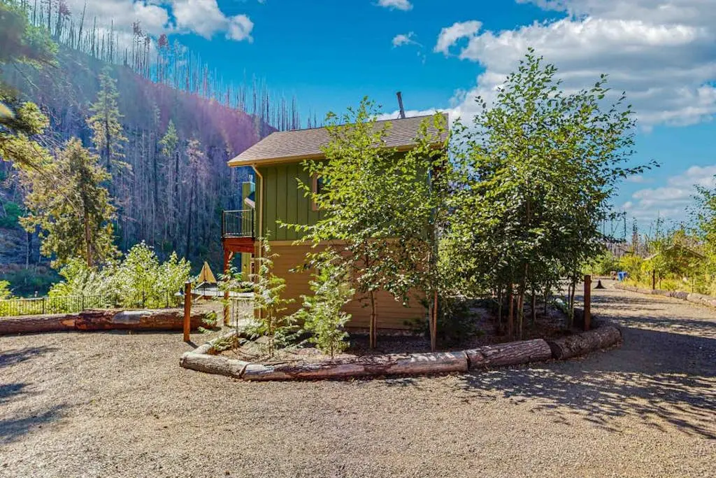 The McKenzie River House