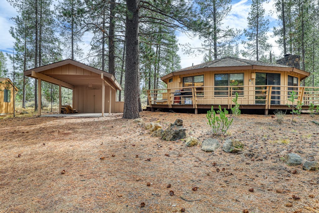 Yurt-style Home with Wraparound Deck, SHARC Passes, & WiFi