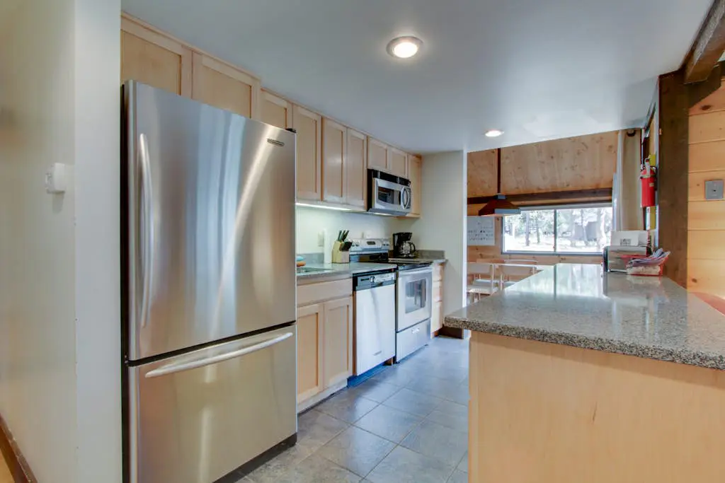 Sleek home with private hot tub & SHARC access - dog-friendly