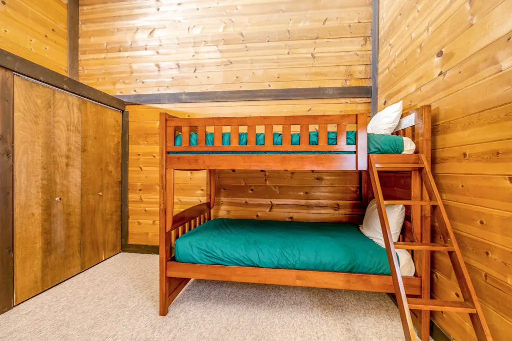 Sleek home with private hot tub & SHARC access - dog-friendly