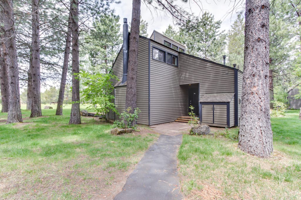 Dog-friendly Sunriver Condo with Great Location & View, SHARC Passes