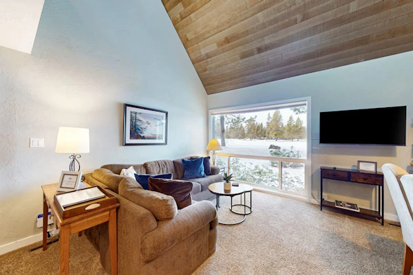 Dog-friendly Sunriver Condo with Great Location & View, SHARC Passes