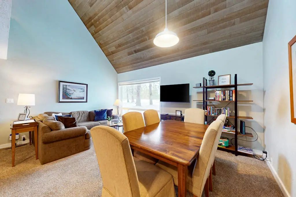 Dog-friendly Sunriver Condo with Great Location & View, SHARC Passes