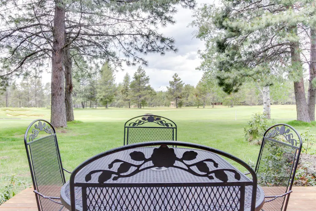 Dog-friendly Sunriver Condo with Great Location & View, SHARC Passes