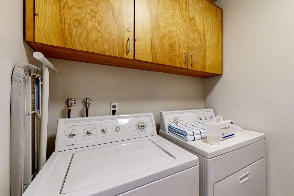 Sunriver Condo with Private Hot Tub, WiFi,