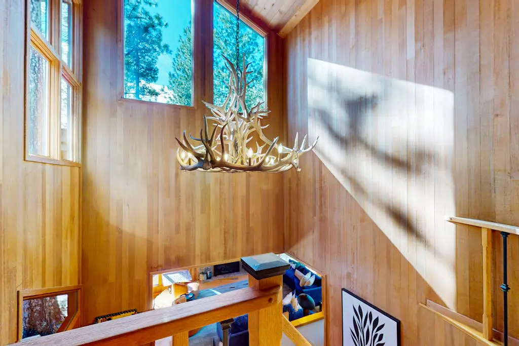 A modern mountain retreat designed for gathering, comfort and connection