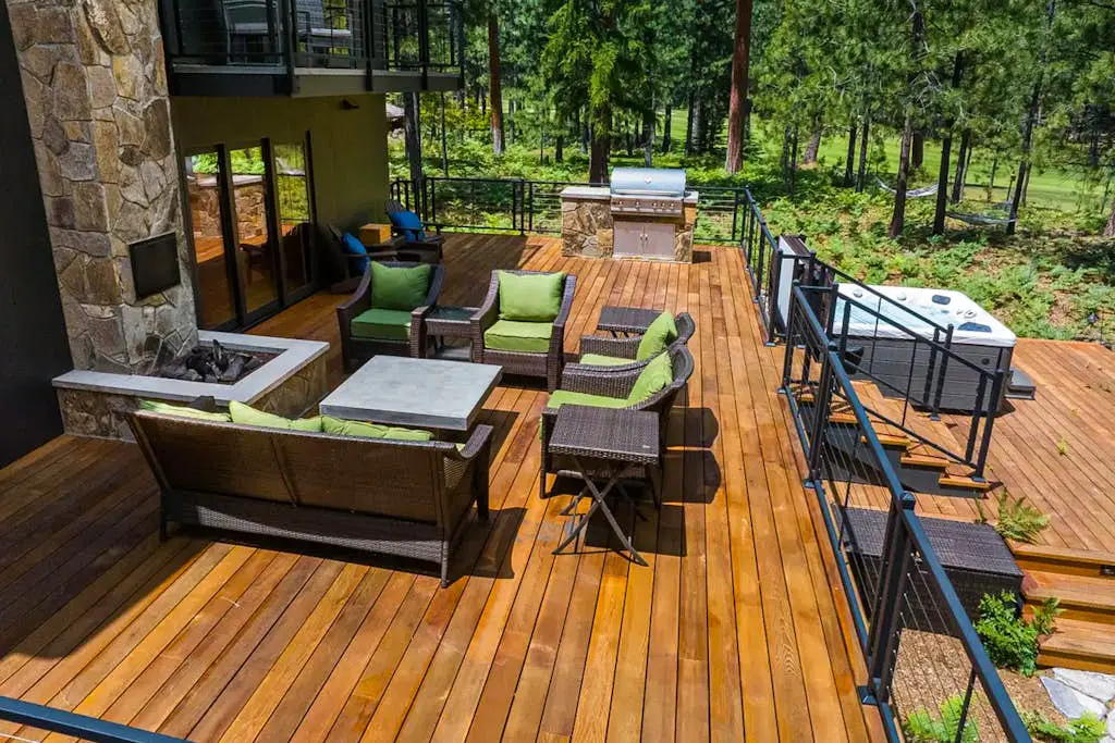 A modern mountain retreat designed for gathering, comfort and connection