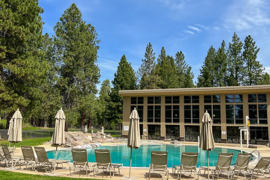 A modern mountain retreat designed for gathering, comfort and connection