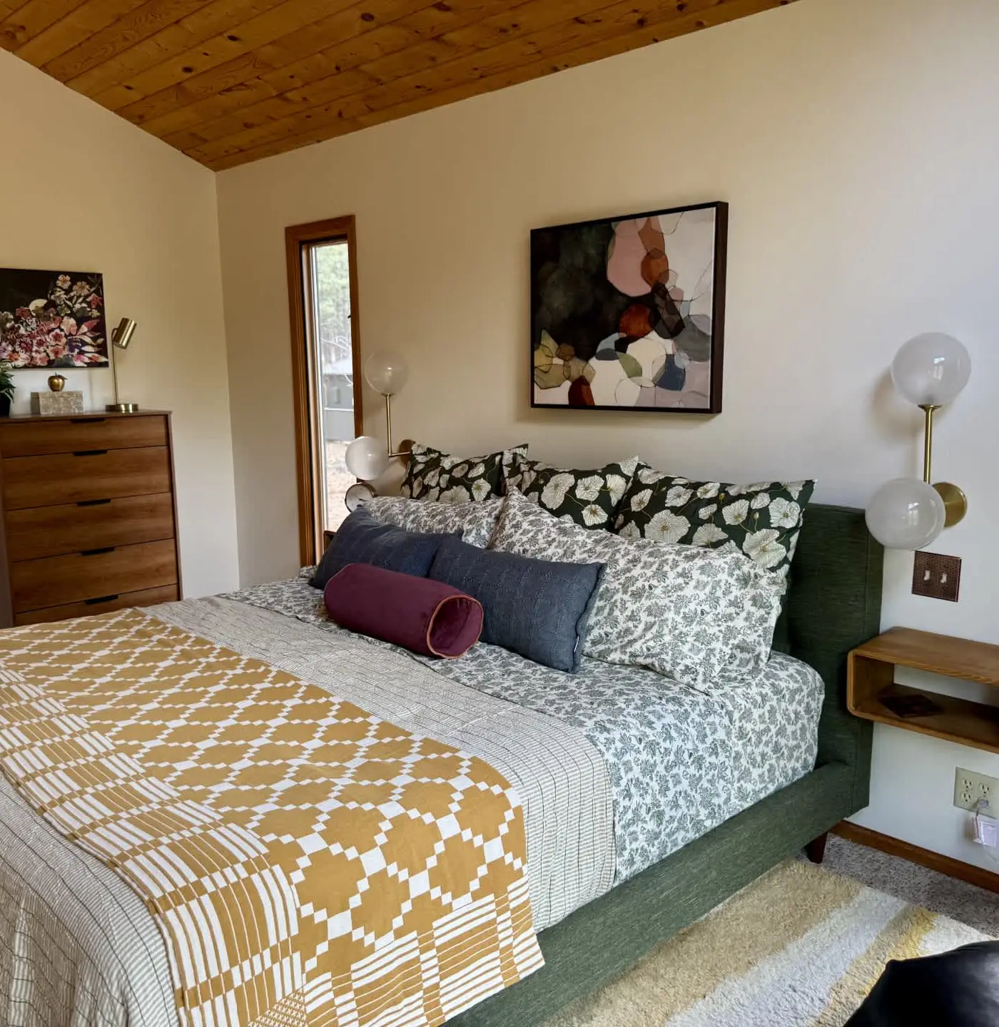 A modern mountain retreat designed for gathering, comfort and connection