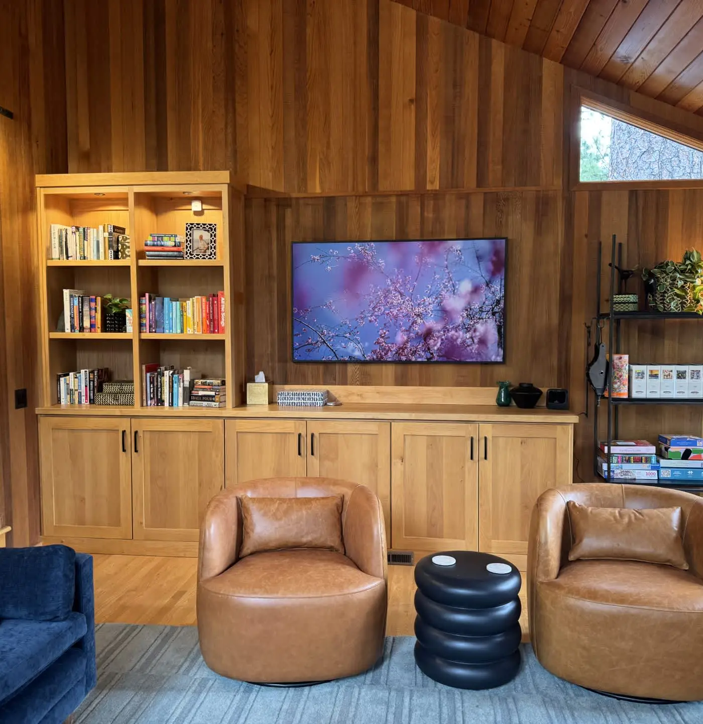 A modern mountain retreat designed for gathering, comfort and connection