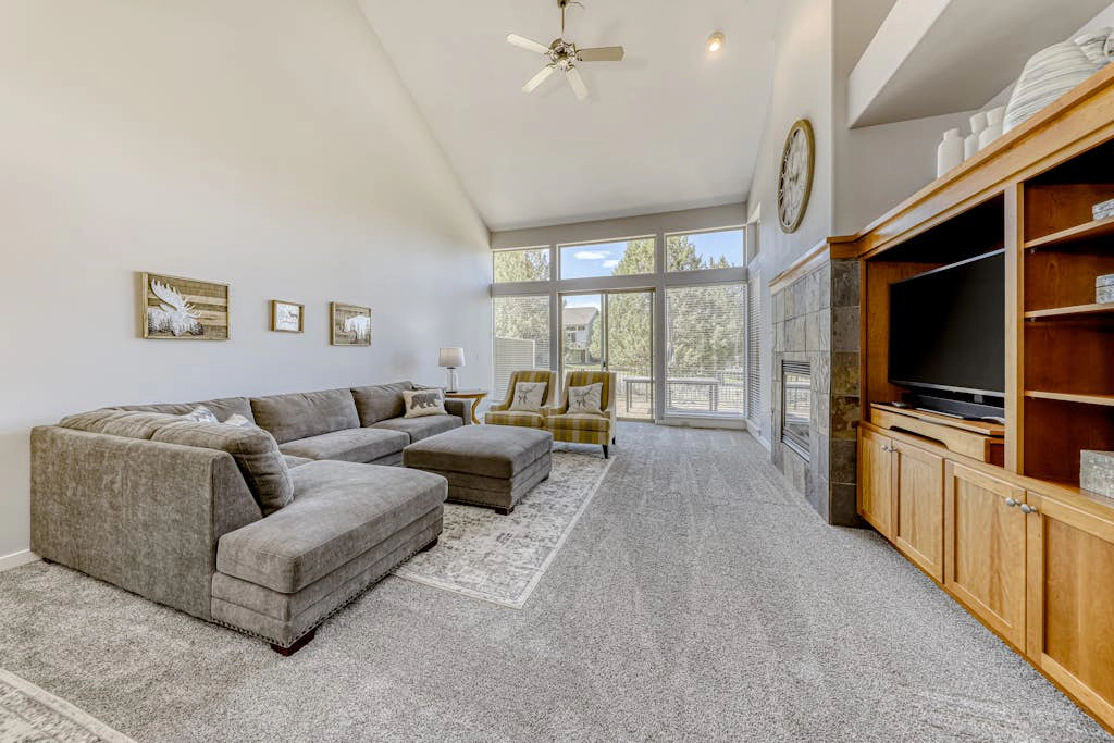 Two-Story Townhouse withFree WiFi, Fireplace, AC, Patio, & Shared Hot Tub, Pools