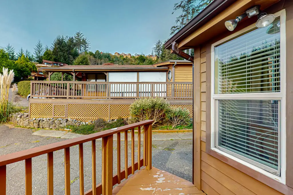 Oceanfront home with private hot tub, walls of glass & spectacular view