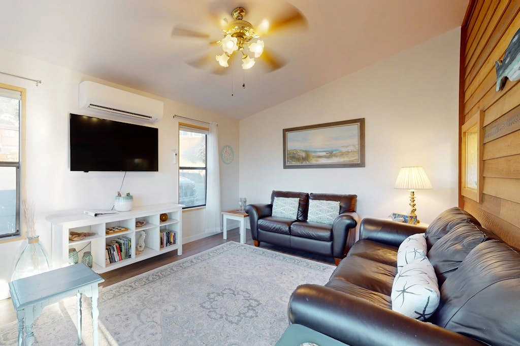 The Sand Dollar House