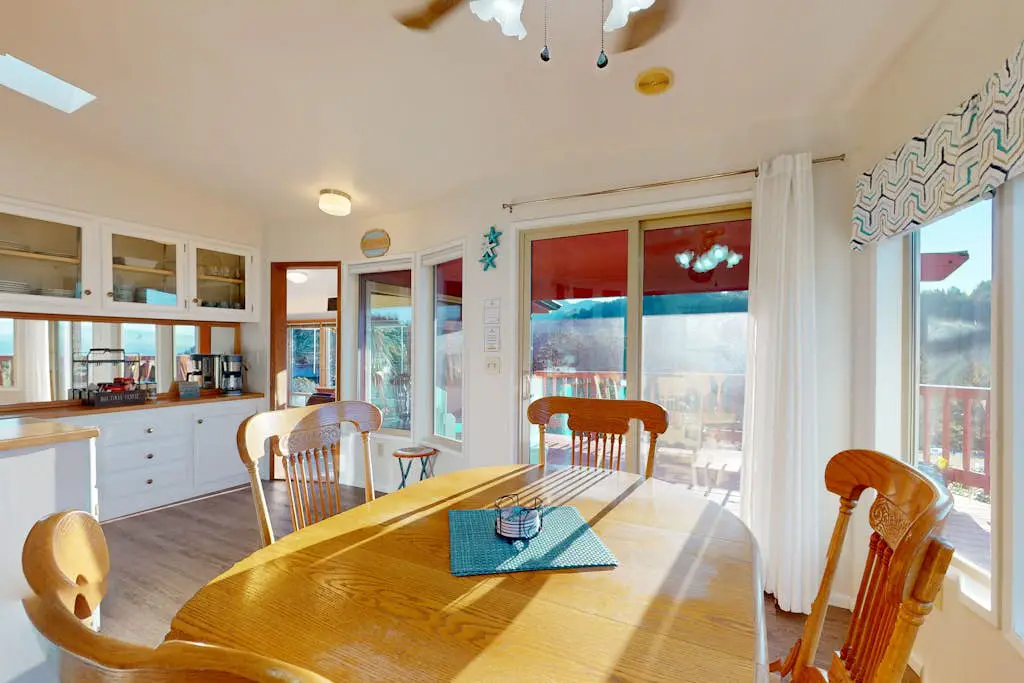 Ocean view retreat with nautical interior, grill, games, & AC