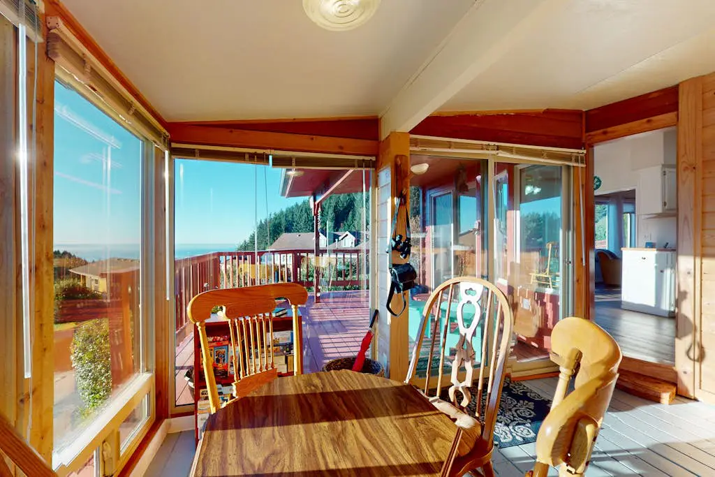 Ocean view retreat with nautical interior, grill, games, & AC