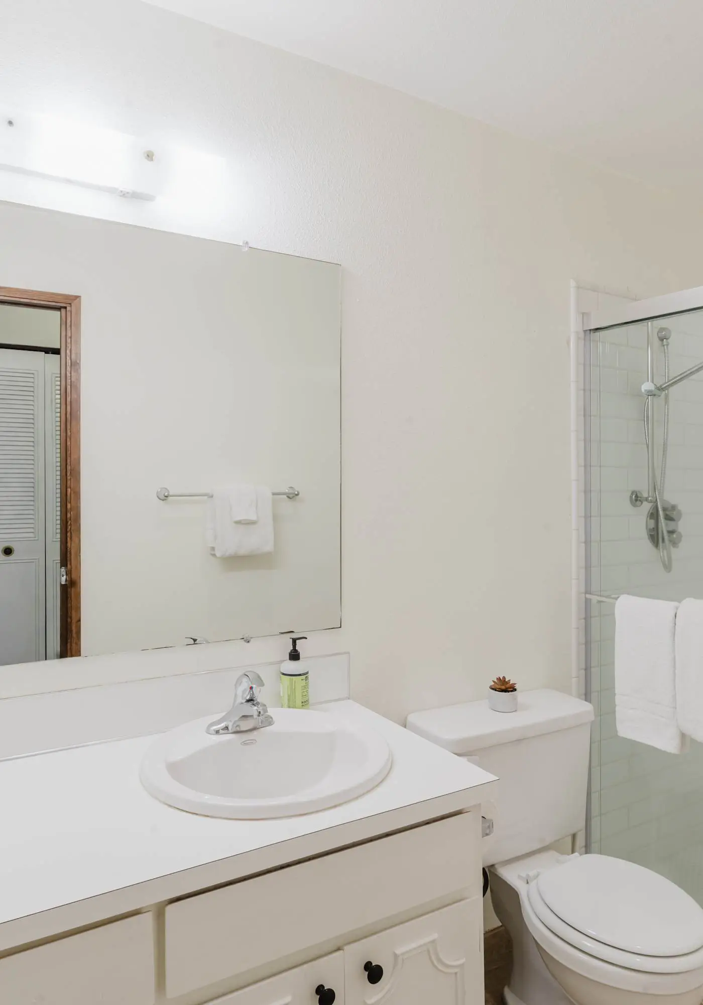 Delightful escape near downtown with shared pool & hot tub, rec room, & large deck