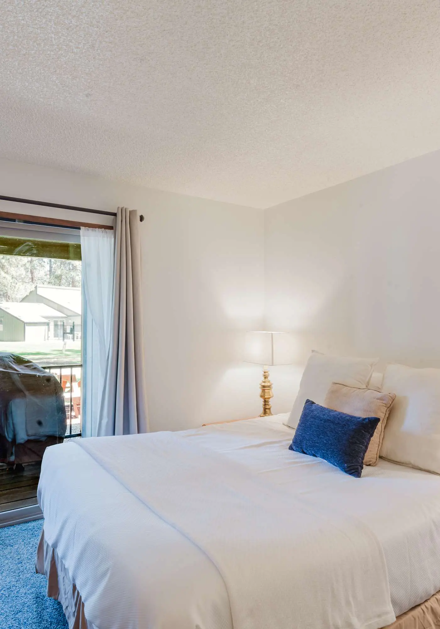 Delightful escape near downtown with shared pool & hot tub, rec room, & large deck