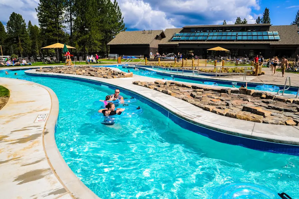 Vintage mountain home with private hot tub & SHARC access - dogs welcome