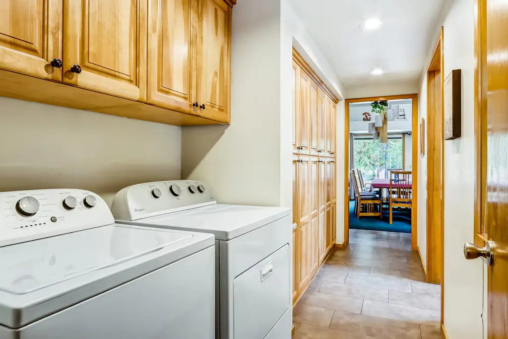 Vintage mountain home with private hot tub & SHARC access - dogs welcome