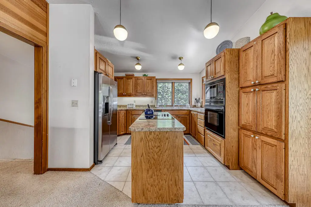 Sunny sanctuary with pool, hot tub, sauna, grill,  fireplace, W&D, and New AC!