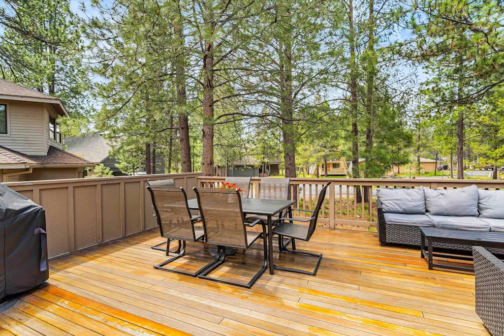 Dog-friendly home with private hot tub, pool access, & central AC - SHARC passes