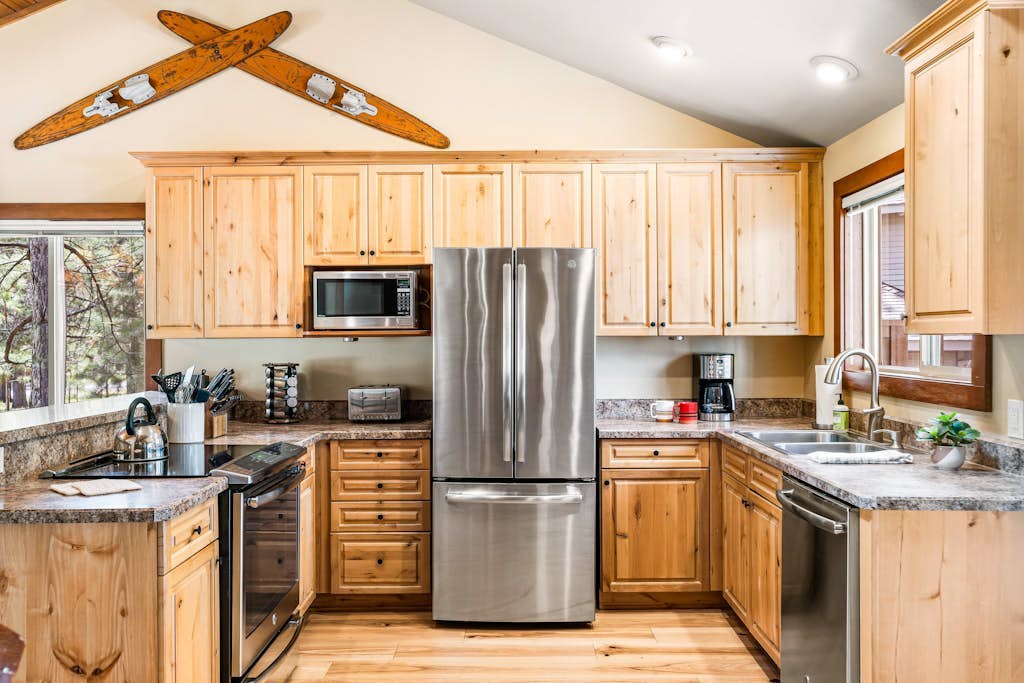 Dog-friendly home with private hot tub, pool access, & central AC - SHARC passes