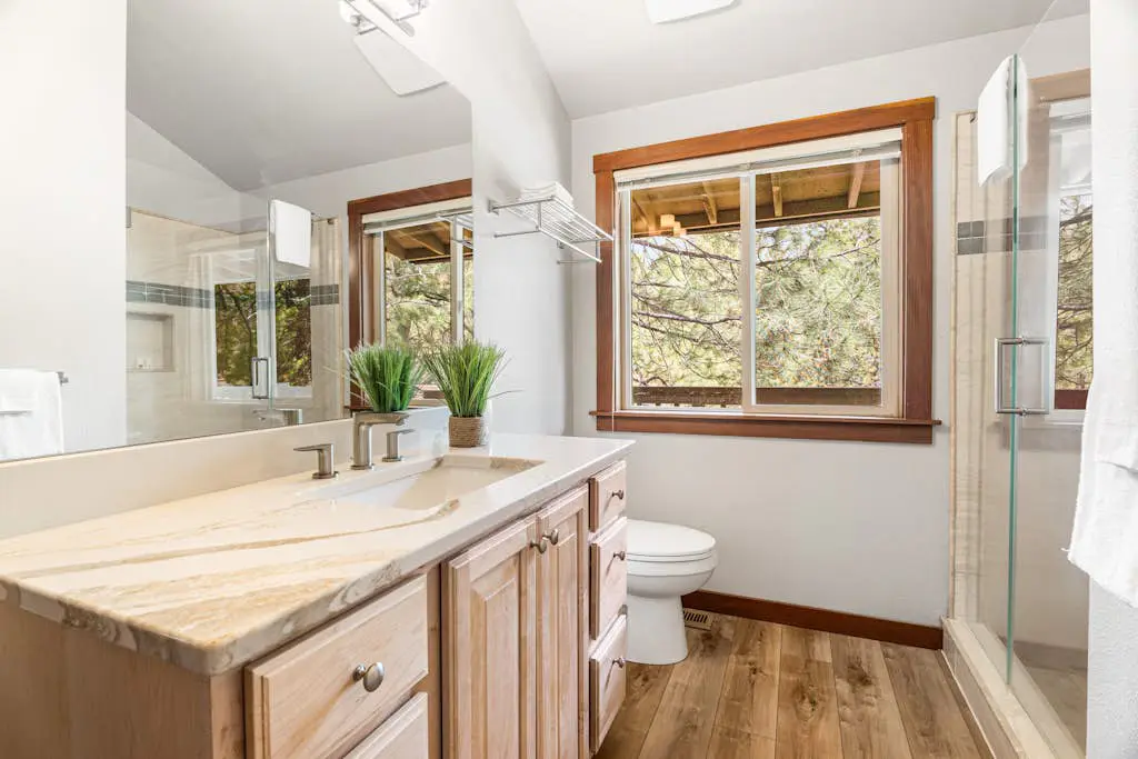 Dog-friendly home with private hot tub, pool access, & central AC - SHARC passes