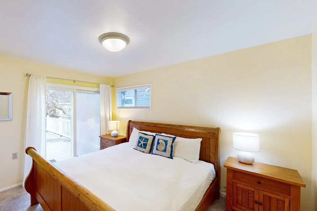 Dog-Friendly Home Close to the Beach