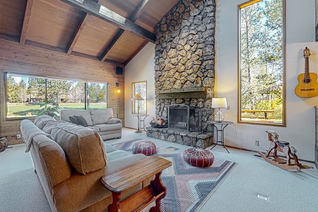 Meadowlark Manor