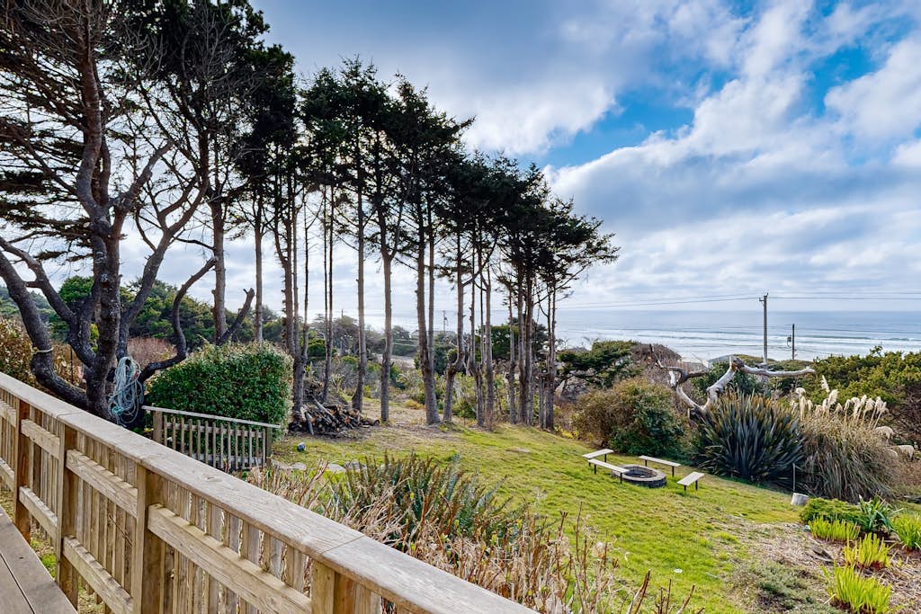 Spacious home with stunning ocean views, hot tub, shuffleboard, air hockey, WiFi