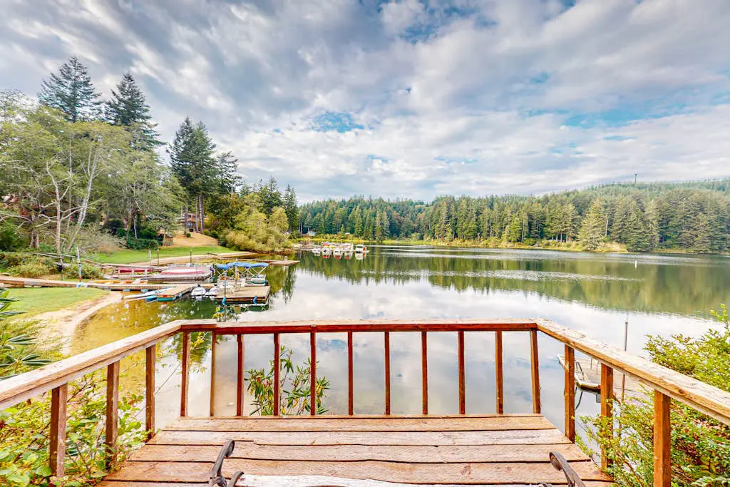 Marcia's Mercer Lake Chateau