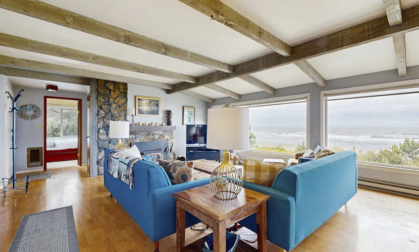 Oceanfront Home with Stunning Views & Private Beach Access - Dogs OK