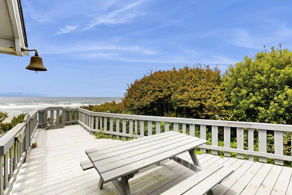 Oceanfront Home with Stunning Views & Private Beach Access - Dogs OK
