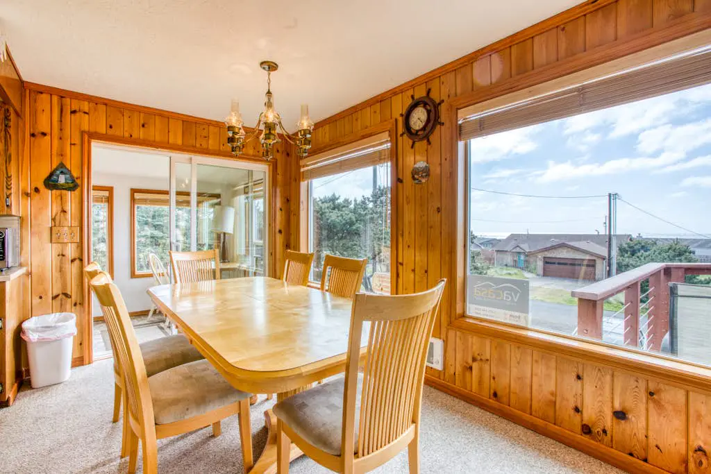 Dog-Friendly Home with Ocean Views, Easy Beach and Bay Access, and Free WiFi