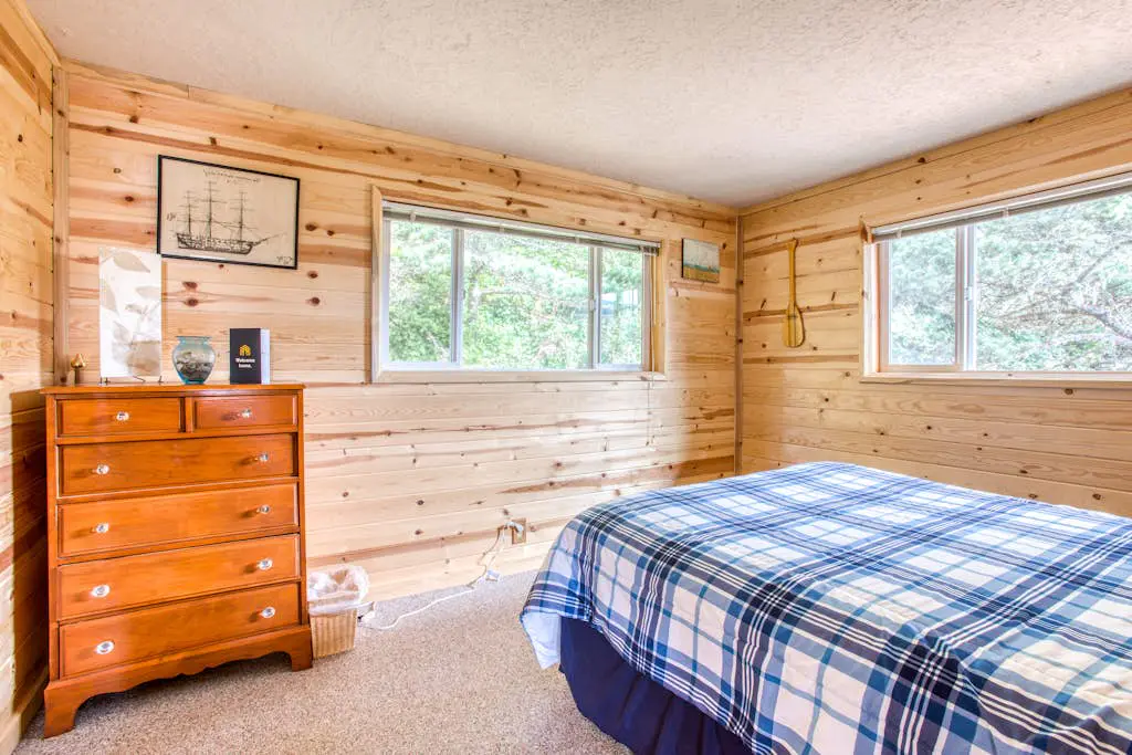 Dog-Friendly Home with Ocean Views, Easy Beach and Bay Access, and Free WiFi