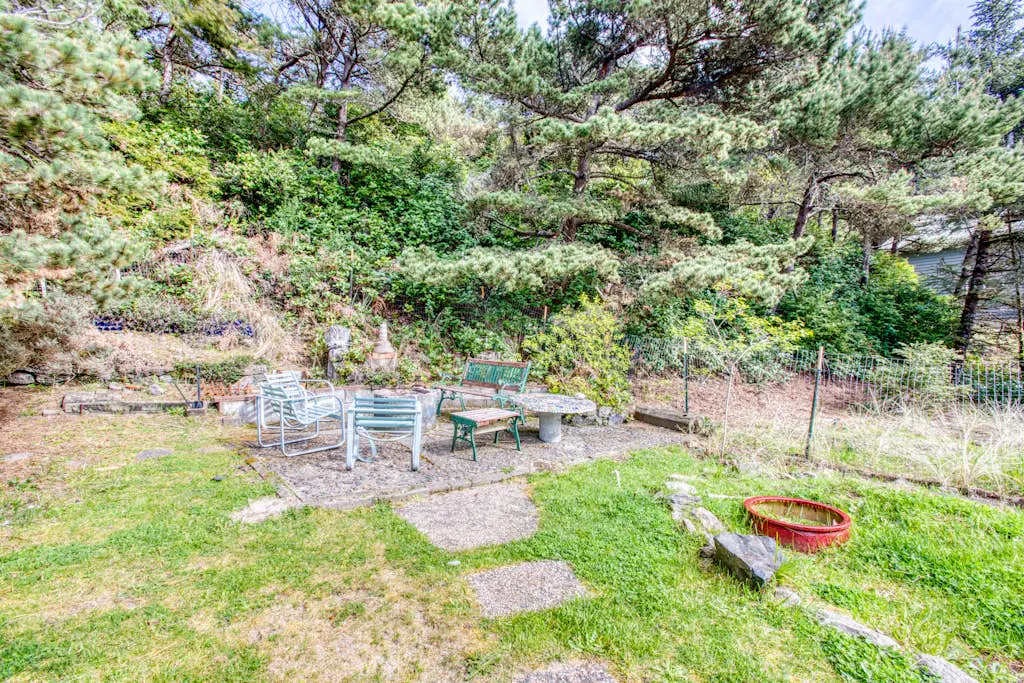 Dog-Friendly Home with Ocean Views, Easy Beach and Bay Access, and Free WiFi