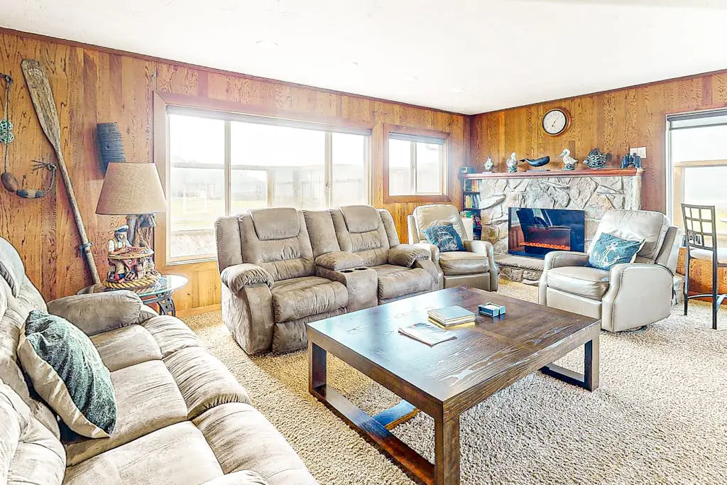 Sparkling Sands Oceanfront w Hot Tub