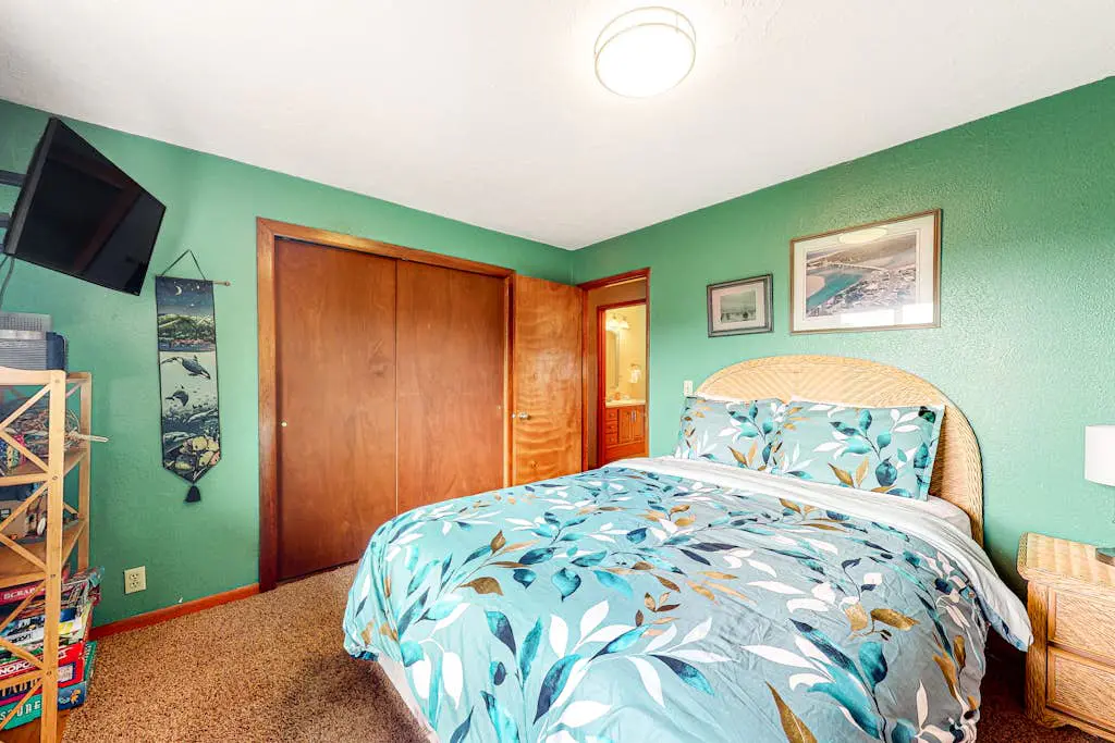 Sparkling Sands Oceanfront w Hot Tub