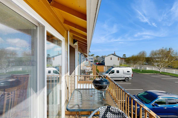 Dog-friendly condo by the beach & close to downtown w/ river views