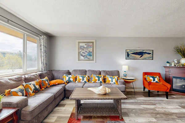 Dog-friendly condo by the beach & close to downtown w/ river views