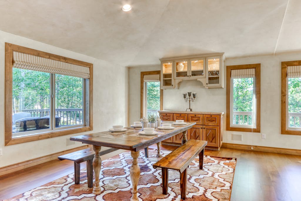 Lovely home with pool, hot tub, sauna, balcony, & washer/dryer