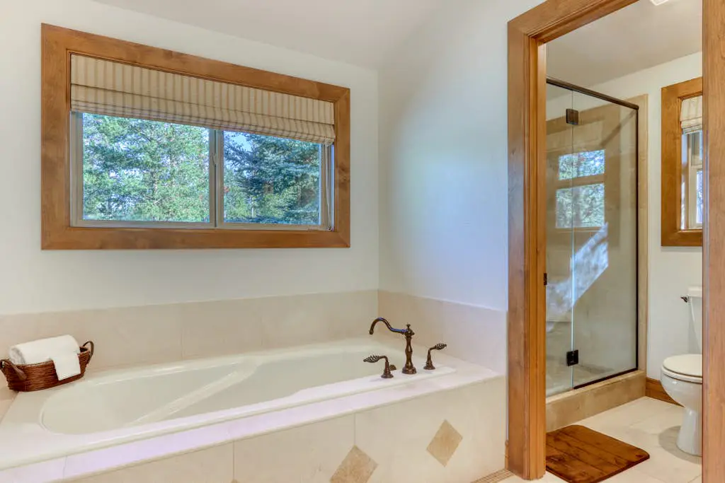 Lovely home with pool, hot tub, sauna, balcony, & washer/dryer