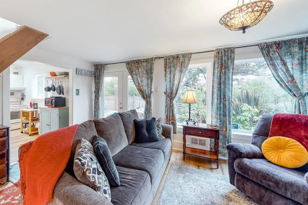 Dog-Friendly Getaway with Outdoor Firepit & Balcony - Steps from Beach Access
