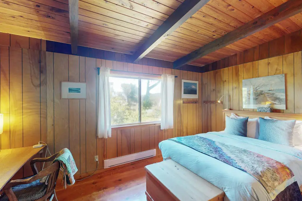 Florence oceanfront escape, where cozy meets coastal charm
